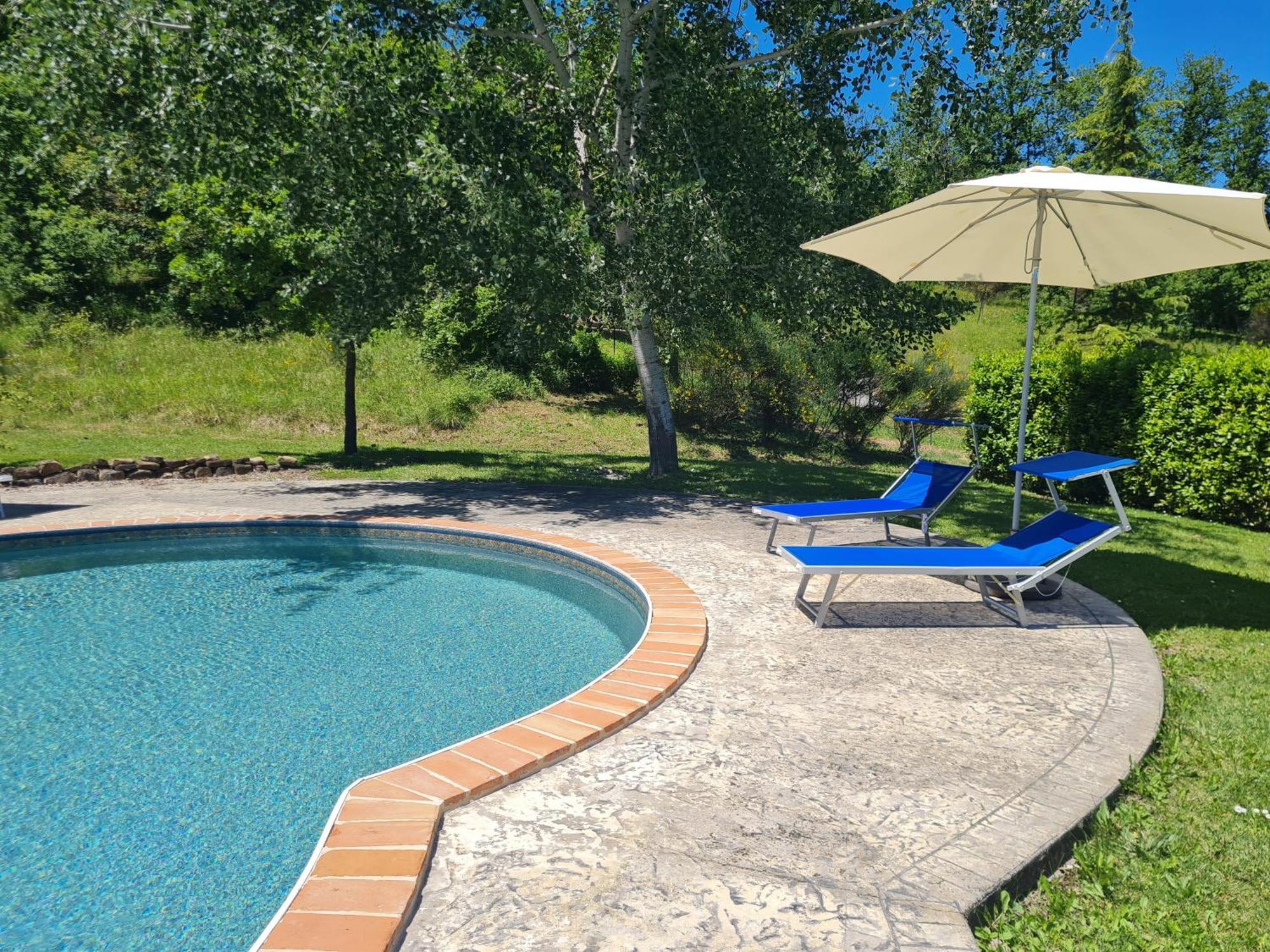 La Mela Rosa Bed & Breakfast Amandola Exterior foto